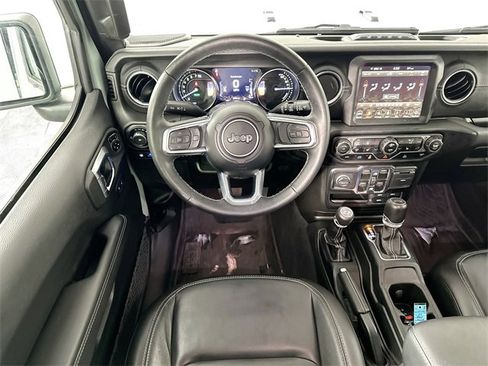 Used 2023 Jeep Wrangler Unlimited Sahara w/ Cold Weather Group image 10