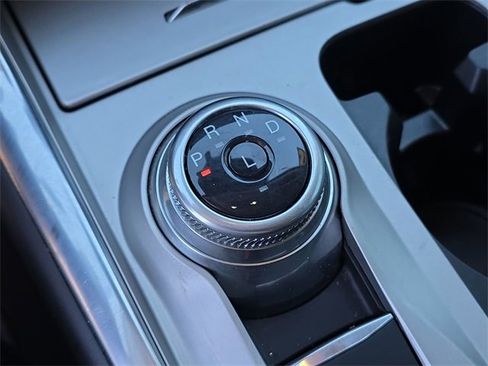 Used 2022 Ford Explorer XLT w/ Equipment Group 202A image 27