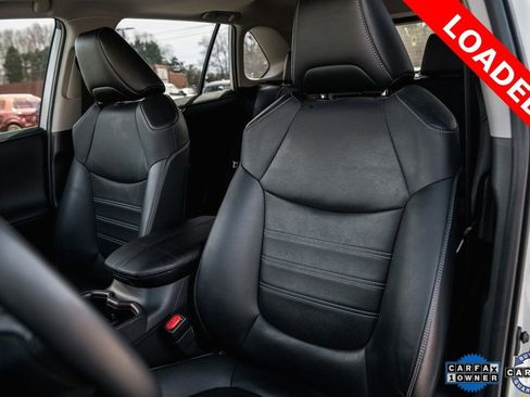 Used 2023 Toyota RAV4 Limited image 27