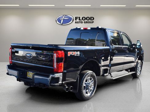 Used 2024 Ford F350 Lariat w/ Lariat Ultimate Package AWD/4WD image 4