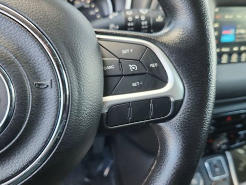 Used 2018 Jeep Compass Sport w/ Tech Group AWD/4WD image 20