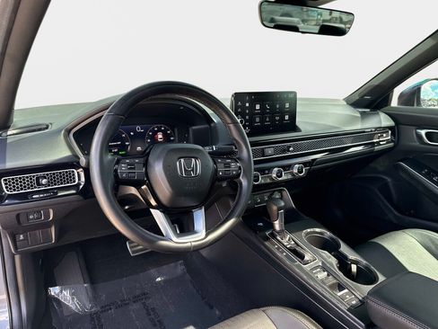 Used 2025 Honda Civic Sport Touring image 14
