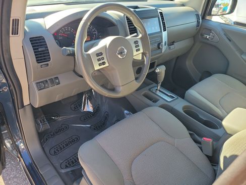 Used 2019 Nissan Frontier SV image 21