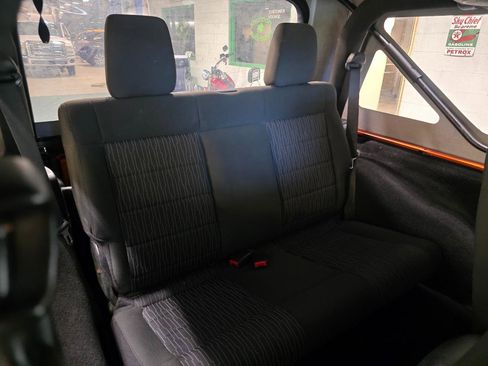 Used 2011 Jeep Wrangler Sport AWD/4WD image 23