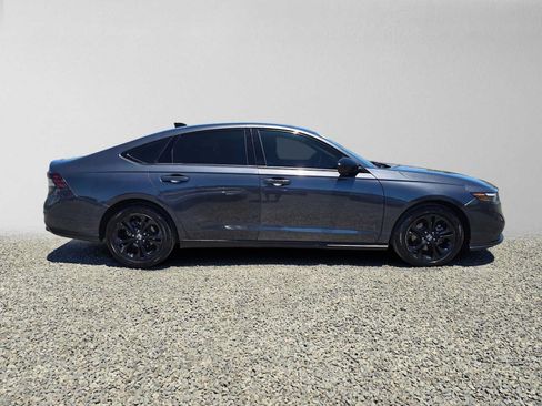 Used 2025 Honda Accord SE image 2