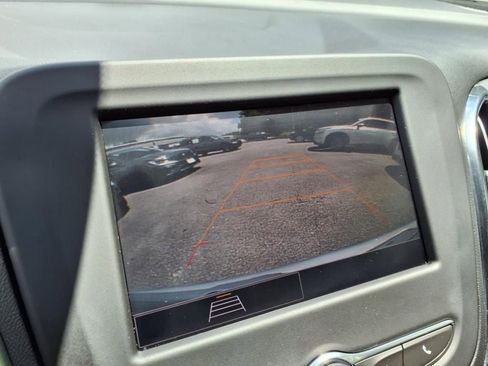 Used 2022 Chevrolet Equinox LT image 22
