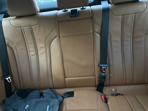 Used 2019 BMW 530i xDrive w/ Convenience Package image 5