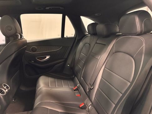 Used 2018 Mercedes-Benz GLC 300 4MATIC image 21