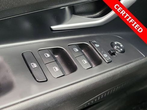 Certified 2023 Hyundai Elantra SEL w/ Preferred Accessory Package image 14