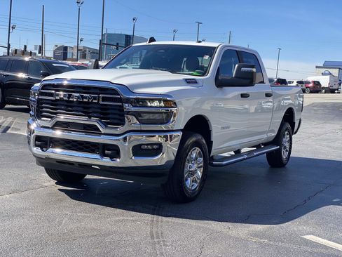 Used 2025 RAM 2500 Big Horn image 10