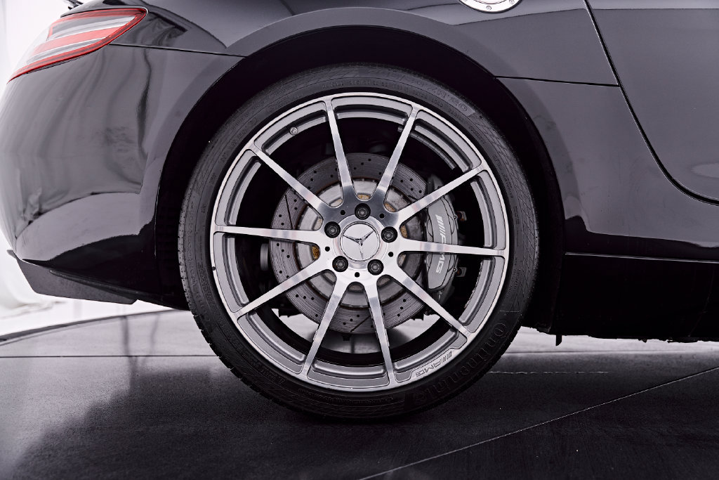 Used 2012 Mercedes-Benz SLS AMG Coupe image 37