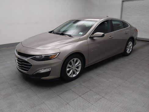 Used 2023 Chevrolet Malibu LT FWD image 2