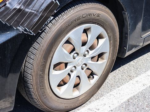 Used 2015 Hyundai Sonata Limited image 12