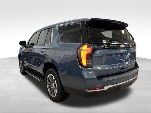 Used 2025 Chevrolet Tahoe LT w/ Comfort Package AWD/4WD image 3