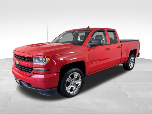 Used 2018 Chevrolet Silverado 1500 Custom w/ Custom Value Package AWD/4WD image 3