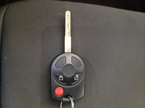 Used 2016 Ford Escape S image 32