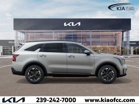 New 2026 Kia Sorento S image 7