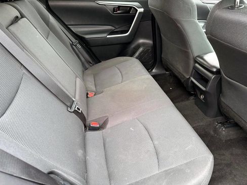 Used 2021 Toyota RAV4 LE w/ Carpet Mat Package (TMS) AWD/4WD image 9