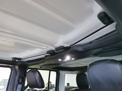 Used 2021 Jeep Wrangler Unlimited Sahara w/ Cold Weather Group image 30