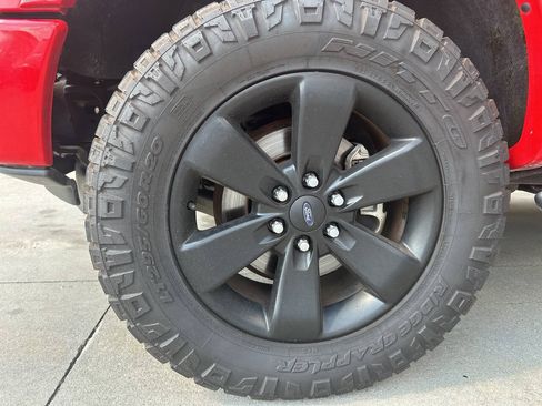 Used 2014 Ford F150 FX4 w/ FX Appearance Package AWD/4WD image 21