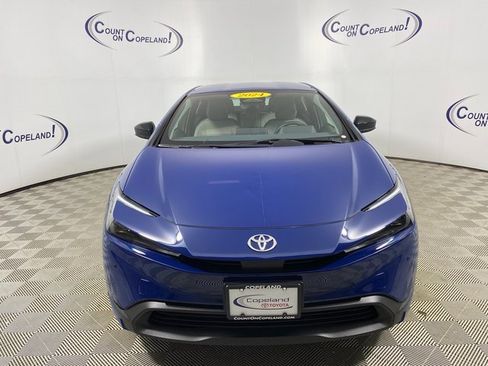 Used 2024 Toyota Prius LE image 2