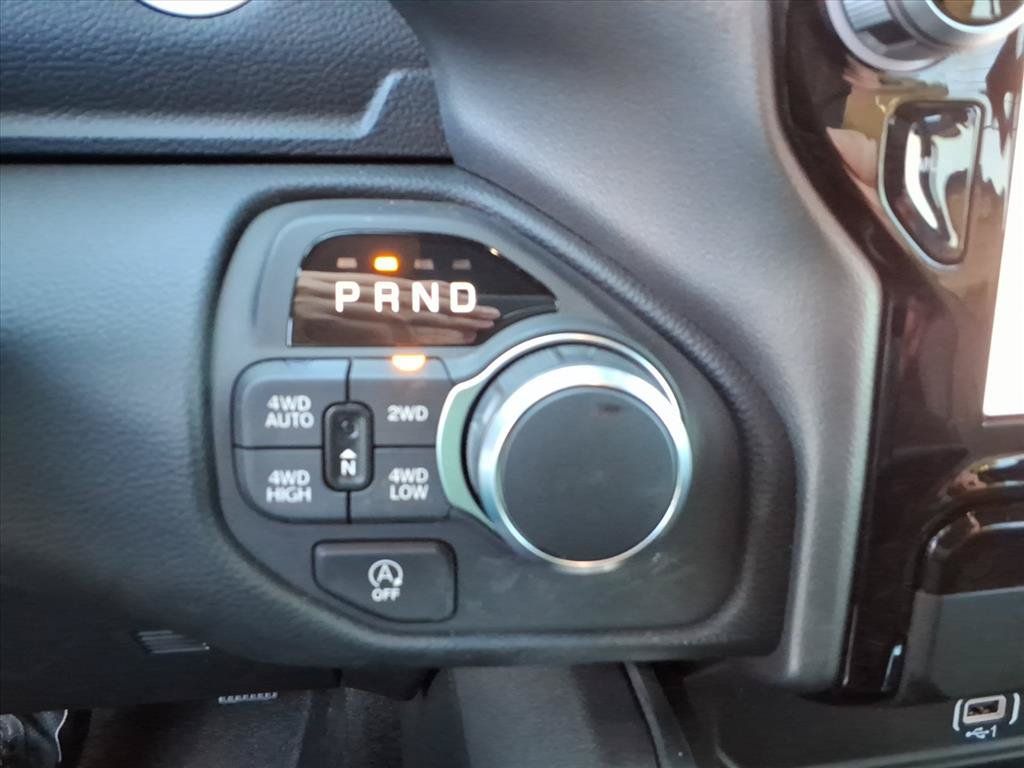 New 2026 RAM 1500 Big Horn AWD/4WD image 24