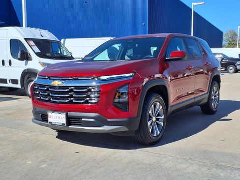 Used 2026 Chevrolet Equinox LT image 4