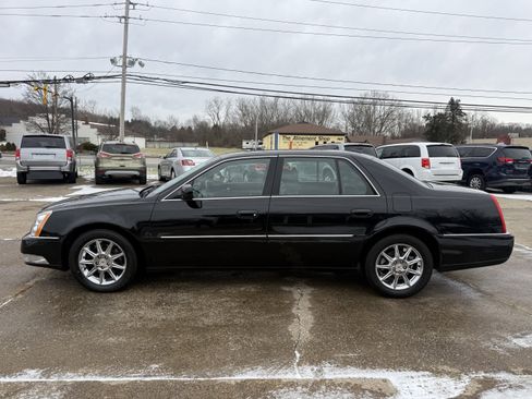 Used 2011 Cadillac DTS image 5