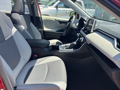 Used 2025 Toyota RAV4 XLE w/ Convenience Package AWD/4WD image 34