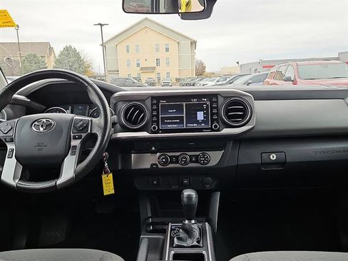Used 2020 Toyota Tacoma SR5 image 11