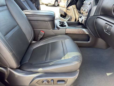 Used 2023 GMC Sierra 2500 Denali w/ Denali Ultimate Package image 34