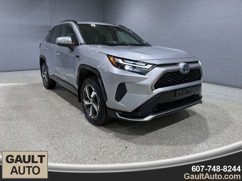 Certified 2023 Toyota RAV4 SE image 1
