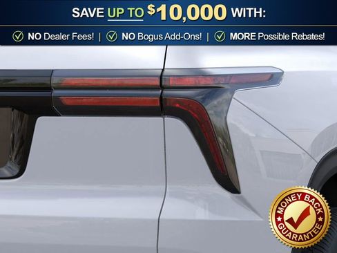 New 2026 Chevrolet Traverse LT image 16