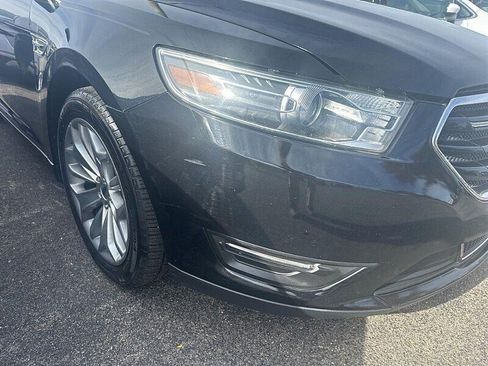 Used 2017 Ford Taurus Limited FWD image 12