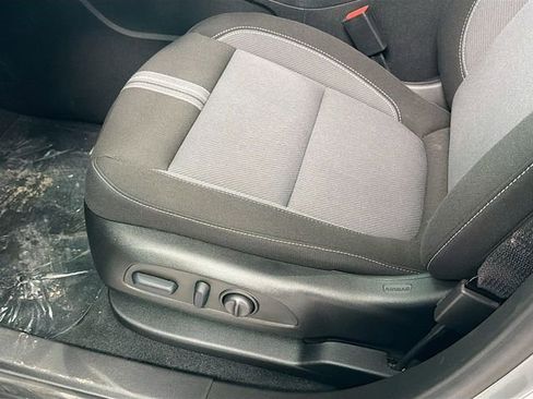 New 2026 Chevrolet Blazer LT image 18