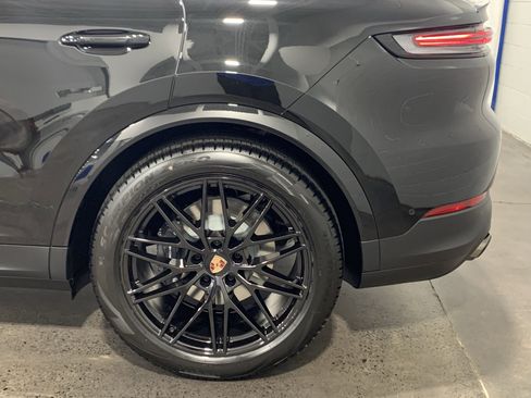 New 2026 Porsche Cayenne Coupe image 35