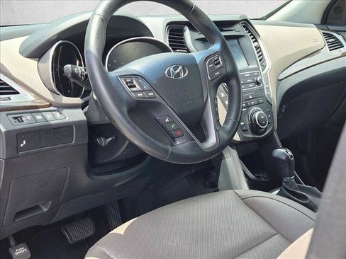Used 2017 Hyundai Santa Fe Sport FWD image 10