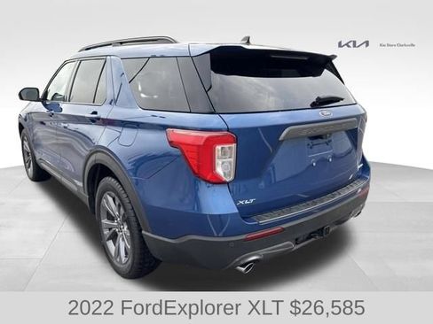 Used 2022 Ford Explorer XLT w/ Equipment Group 202A AWD/4WD image 6