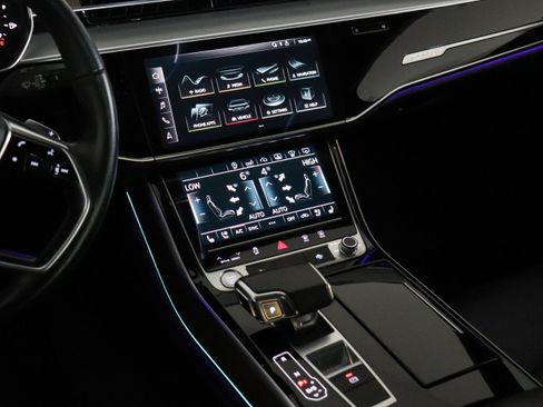Used 2020 Audi A8 L 4.0T w/ Sport Plus Package image 23
