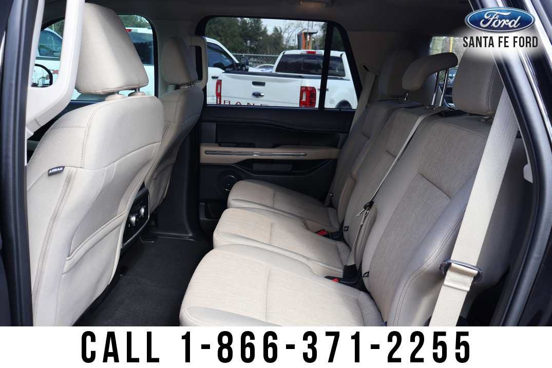 Used 2024 Ford Expedition XLT RWD image 17