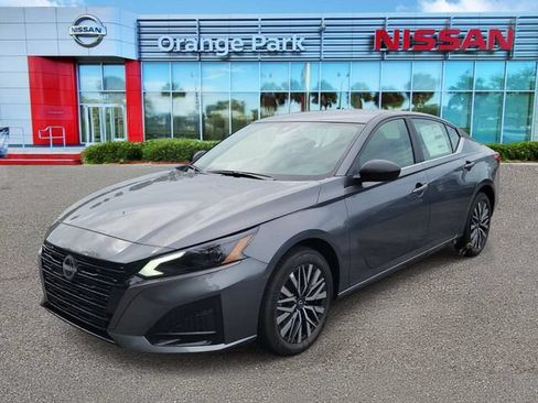 New 2026 Nissan Altima 2.5 SV AWD/4WD image 4