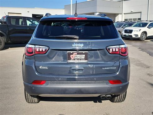 Used 2018 Jeep Compass Limited w/ Navigation Group image 4