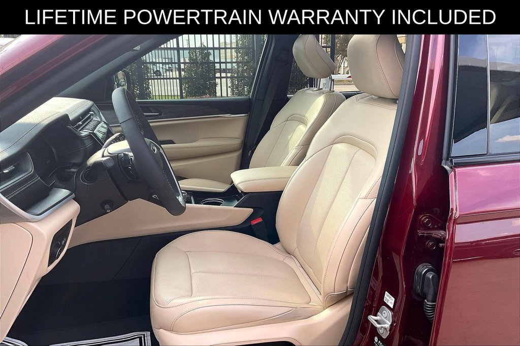 Used 2025 Jeep Grand Cherokee L Limited w/ Luxury Tech Group II RWD image 26