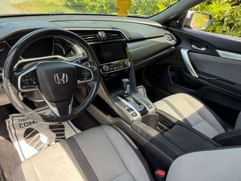 Used 2018 Honda Civic EX-T image 10