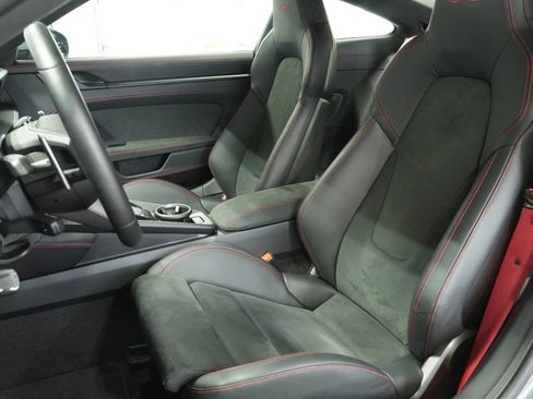 Used 2024 Porsche 911 Carrera GTS image 5