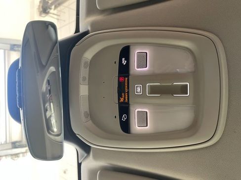 Certified 2023 Volvo XC60 B5 Plus w/ Climate Package image 26