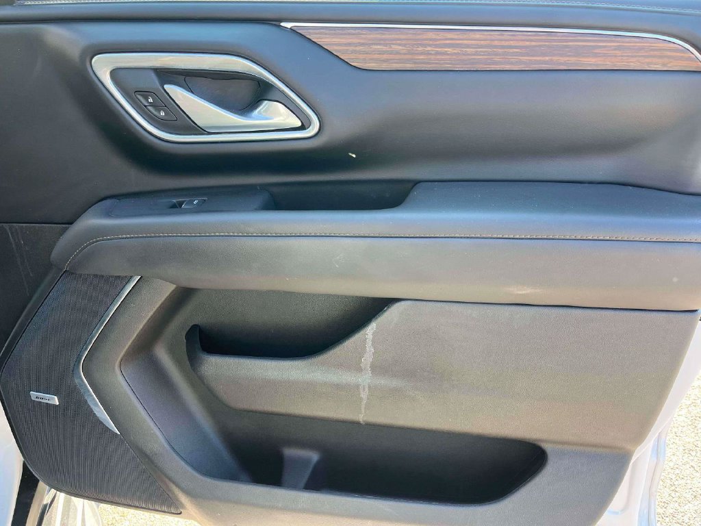Used 2023 Chevrolet Suburban High Country w/ Advanced Technology Package AWD/4WD image 12