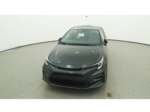Used 2026 Toyota Corolla SE FWD image 19