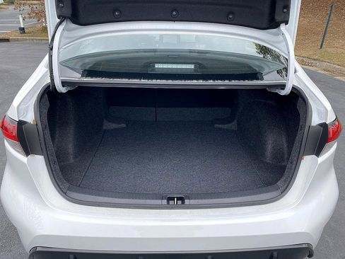 Certified 2025 Toyota Corolla SE image 22