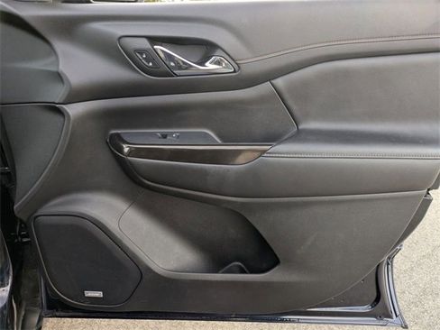 Used 2022 GMC Acadia AT4 w/ Technology Package image 37